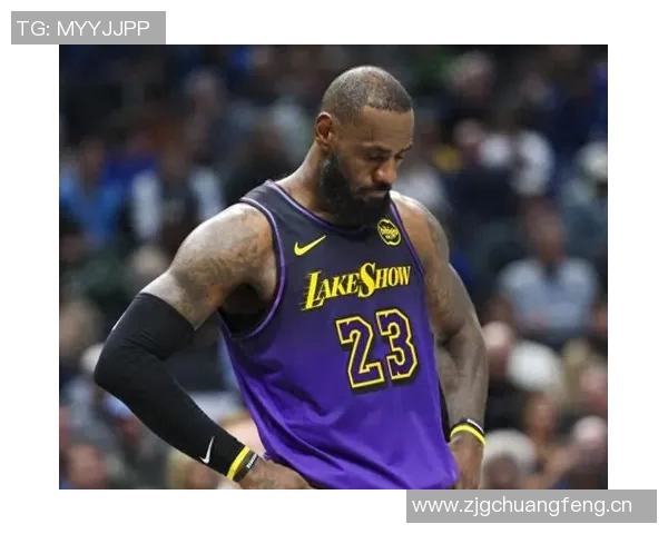 湖人三巨头意外落后马刺20分老詹精彩隔扣引发热议