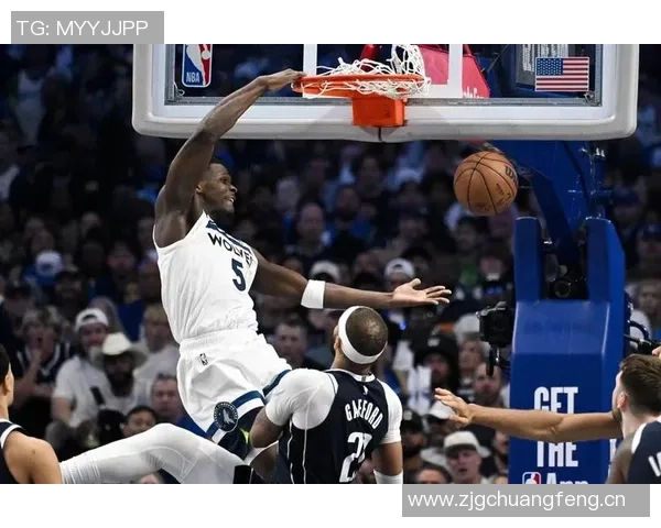 赛恩詹姆斯称赞克尼佩尔的球技与优势发挥能力展现团队合作精神